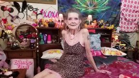 GILF Sexy Sandra Sexy Solo Fun