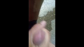 pantalon orinado y rico pajazo mananero