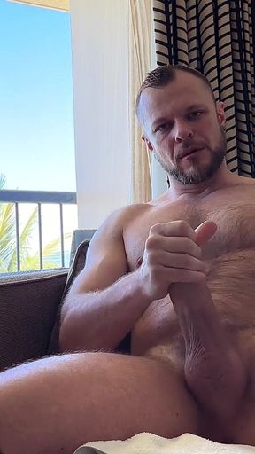 Jacking off in Hawaii