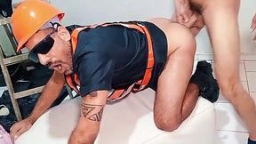 Gay construction workers ass fuck during their shift - Amateur Gay Porn