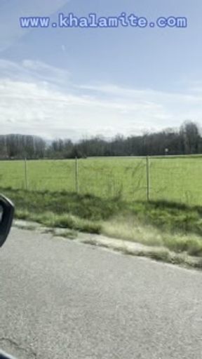 Masturbation pas incognito dans le Uber - Il a vu ma Chatte Poilue de Française et mes Tatouages