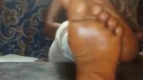 Akweley’s Oily, Meaty, Juicy, Thick, Luscious, Wrinkled Soles Crossed & Rubbing