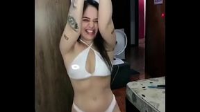 Gostosa dan&ccedil_ando