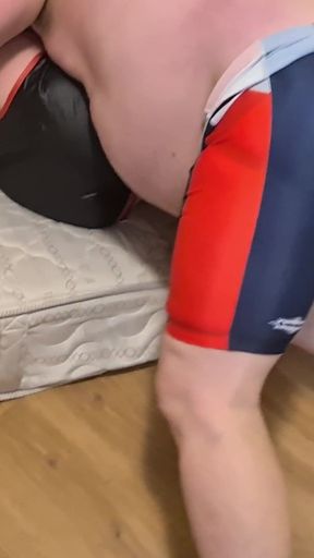 Silver Stepdaddy Boxer Vs. Gouine Wrestler - Singlet Wrestling Challenge