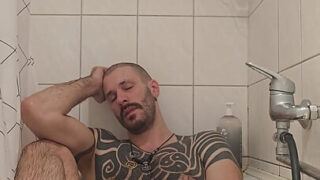 Hjemmelaget boble rumpe-action med store uklippede kuker fra hvite europeiske amatører