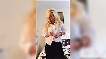 Busty Horny Blonde Brittany Andrews Deeply Dildo Fucks Her Sweet Muff!