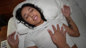 Cute Asian Stepsis Likes to Fuck Stepbro When Parents Leave