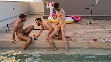 Orgy swimming pool PART 1 with BonyBabyRon, Marcus, AytorWilde, FranBiancci