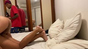 que mulher maravilhosa linda e gostosa peguei ela de quatro e depois o meu amigo baixinho comeu ela no pelo e nos dois soltou o leitinho na boquinha dela