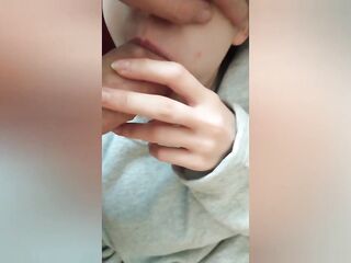 FOLLO CON MI NOVIA, ME CHUPA LA POLLA YA LE COMO EL COÑO