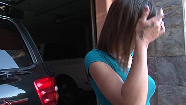 Rebecca Bardoux Makes Brandi Squirt with Toys