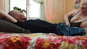 girlfriend makes an unforgettable deep blowjob and gets a mouthful of cum