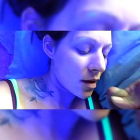 Wisconsin milf gets facial