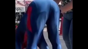 SensualSpiderman Twerks inSexy Cosplay with Big–Ass Action – 3 min