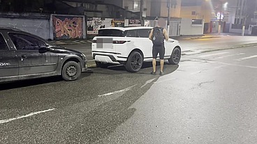SAI DA ACADEMIA E DEI GOSTOSO NO CARRO - Max Dotado Sp