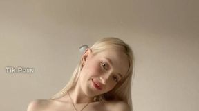 Member Video @ellievayle @Showing Boobs and #18+ Teen #Blonde porn xxx porno | Tik.Porn