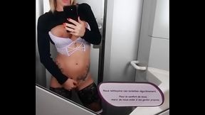 Littleangel84 solo dans un train