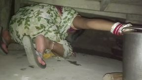 Hot bhabhi land se pani nikali hath se handjob hindi audio