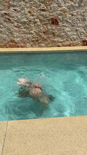 It&#039;s scorching hot today and I just couldn&#039;t resist jumping in with a big refreshing cannonball to cool off and feel truly alive