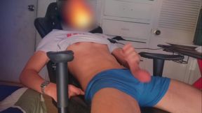 Young Man Masturbates Quickly, Making His Balls Rattle Until He Explodes In Semen