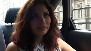 Redhead MILF gives herself a wet pussy pompino