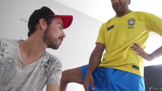 Twinks Perancis amatur panas dapatkan antara kaum tanpa kondom berdebar-debar dan di-geledah