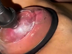Milf's Solo Pussy Pumping Session