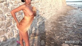 Busty babe Extasi masturbate