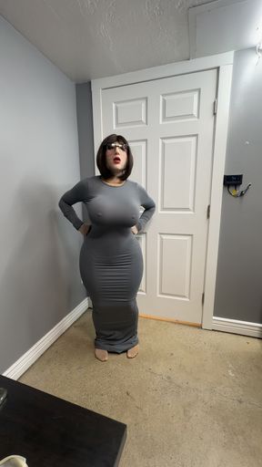 Love how my new grey dress looks on my big ass and tits