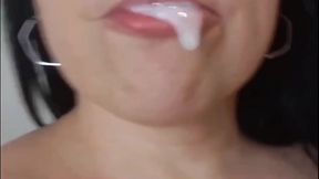 Fui surpreendido com com grava&ccedil_&atilde_o de duas mulheres decolando o velcro ao lado da piscina de casa! v&iacute_deo completo no RED