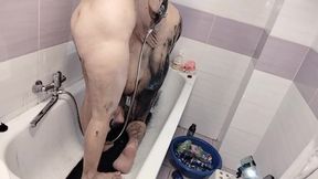 Amateur Couple Takes a Bath, Wife with Hairy Pussy, Big Ass, Big Tits.