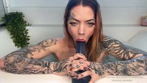 Tattooed babe wants your dick