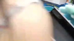 Llevo a la vecina de compras y me agradece con oral sex Big ass colombiana latina