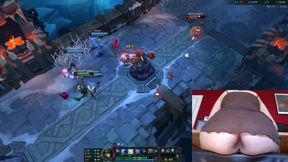I show my stretched butthole while I play League of Legends #17 Luna