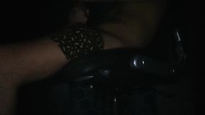 pillado el joven pollon en el cyber cafe haciendose la paja