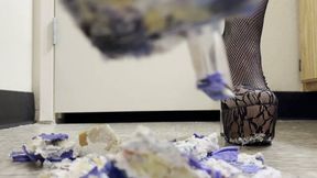 Heels V Hard-shelled Cake