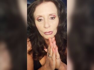 Step-mama makes u Smell her Large Stinky Feet and Wank your Knob