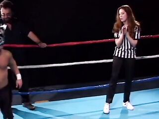 Midget wrestler gets banged and rode by the brunette hair chick