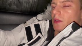 Jerks off Discreetly in the Back of a Taxi