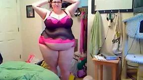 SBBW brunette MILF in lingerie gives me erotic dance on webcam