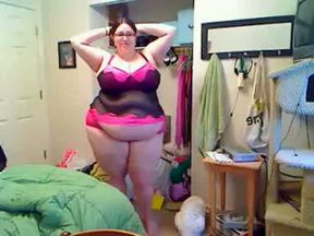 SBBW brunette MILF in lingerie gives me erotic dance on webcam