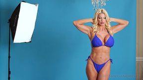 blonde hottie brittany andrews pokes her wet twat rubbing her nipples!