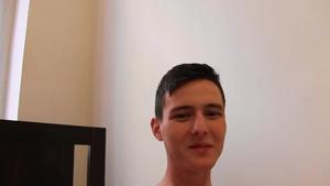 hairy 10-Pounder chick gets jerked off for twenty minutes straight