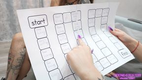 ALISA and SARAH - Fun new board game with their old slave! (HD)