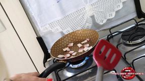 eggs with bacon with masturbation and come at the end! the most top actress in brazil- melody antutes -