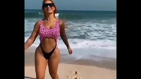 Algu&eacute_m sabe o nome dessa Ruiva Mega Gostosa?
