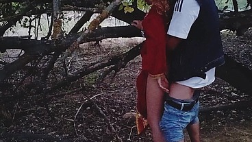 Sexo con mi novia Sofía 18y en el campo