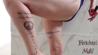 POV: Tattooed mom asks me to record her in a public bathroom to debut on Pornhub for her fans