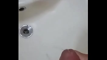 Abundante semen antes de ba&ntilde_arme