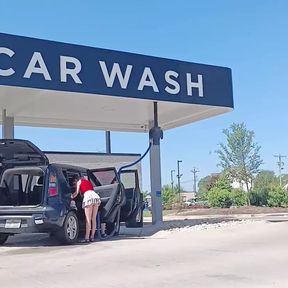 Haybabe at the Carwash